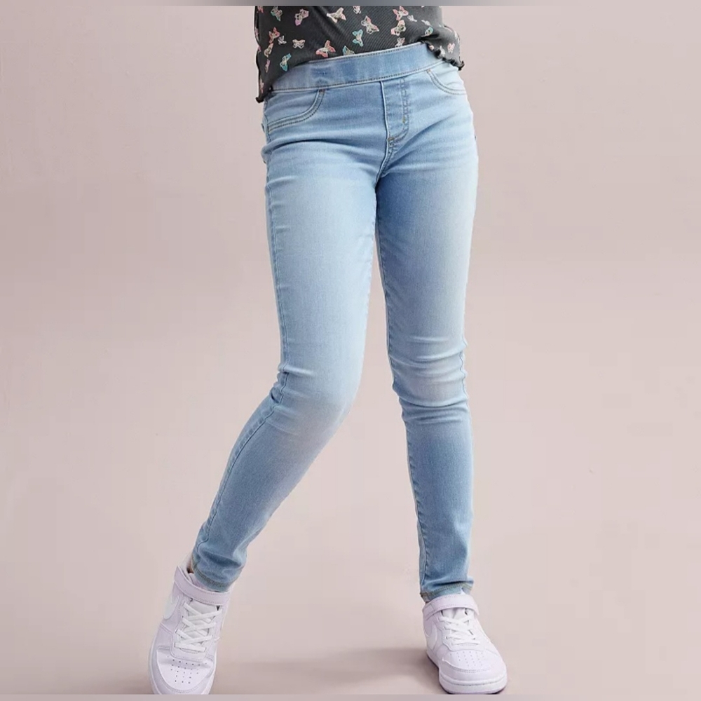 NWT girls mid rise Jegging